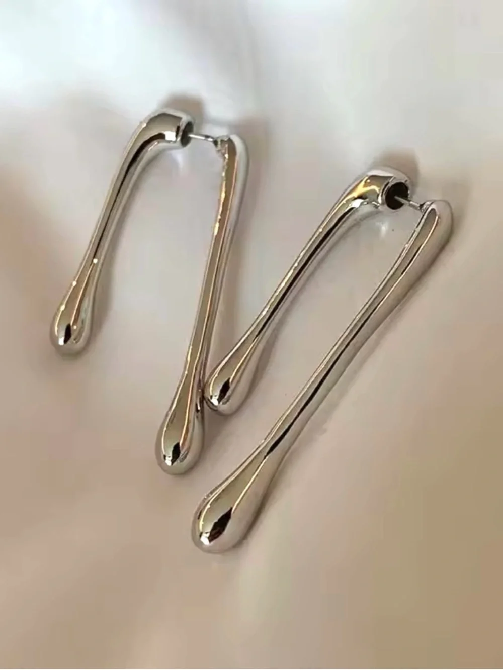 NEW Front Back Earrings Drippy Drop Drip Silver JL25